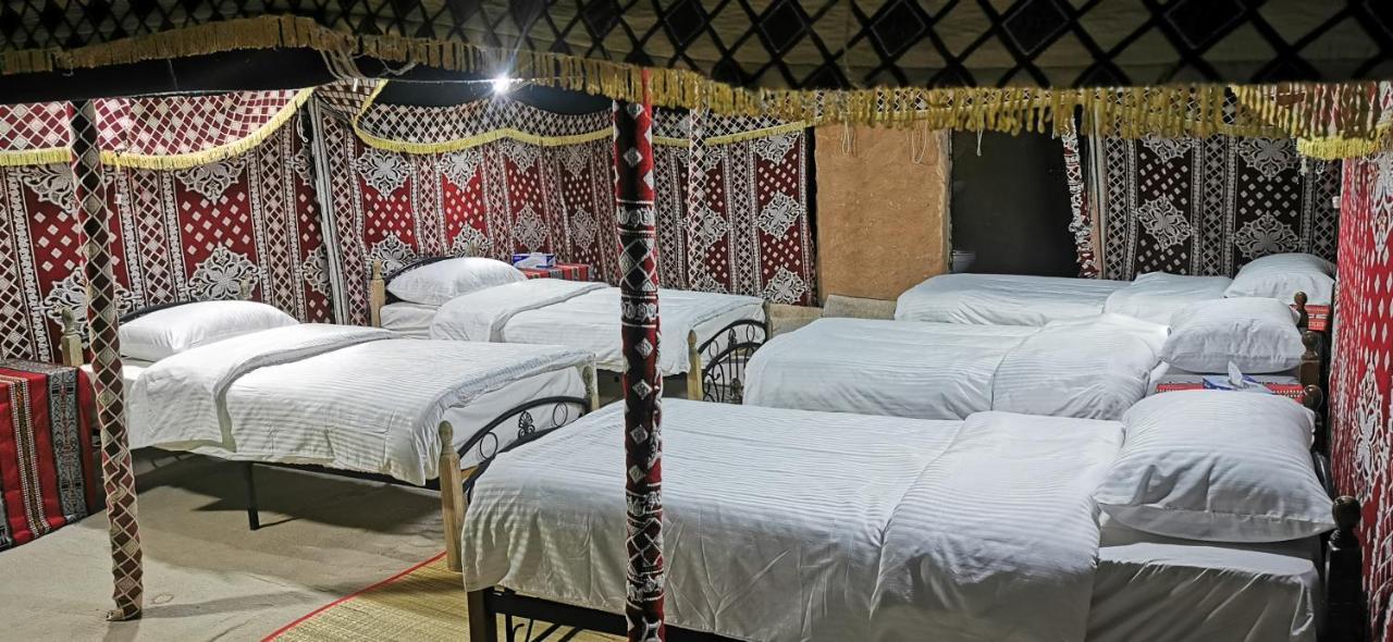 Desert Wonders Camp Ḩawīyah Extérieur photo