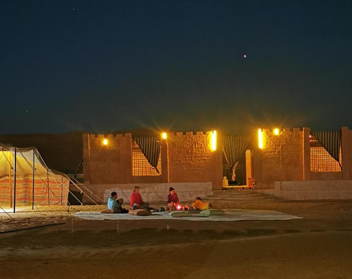 Desert Wonders Camp Ḩawīyah Extérieur photo