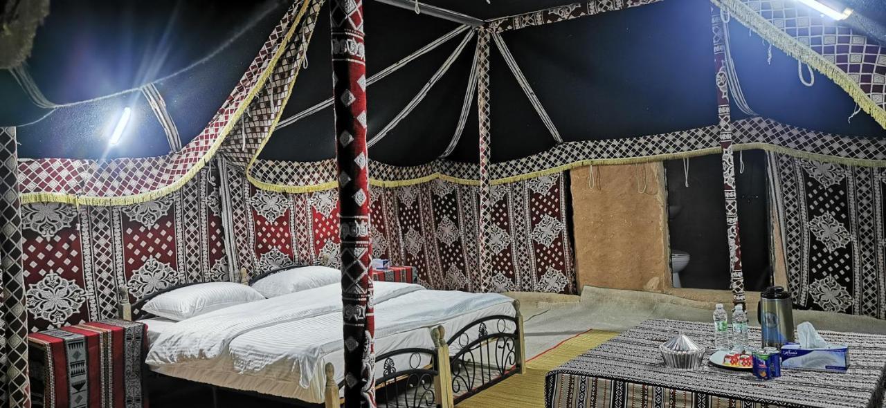 Desert Wonders Camp Ḩawīyah Extérieur photo