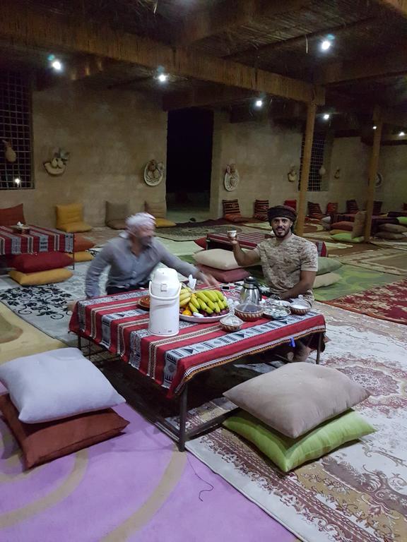 Desert Wonders Camp Ḩawīyah Extérieur photo