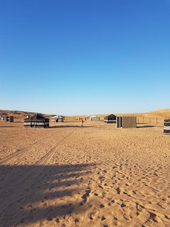 Desert Wonders Camp Ḩawīyah Extérieur photo